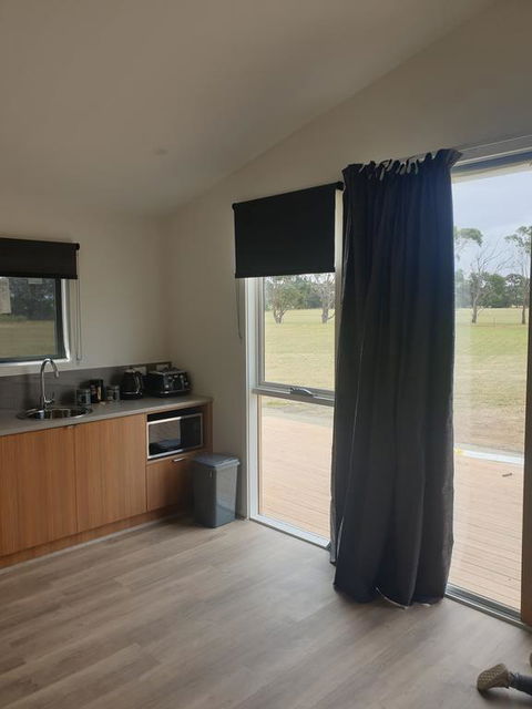 Lara Lodge - Accommodation Melbourne 1