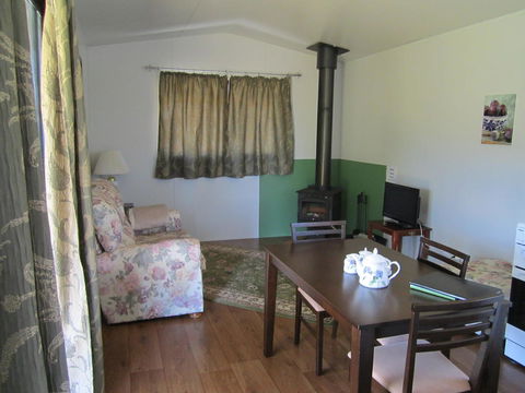 Lavendale Farmstay And Cottages York - Accommodation Melbourne 2