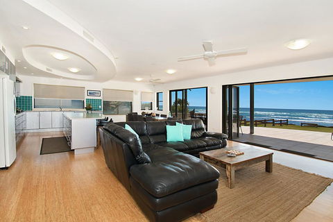 Lennox On The Beach Unit 1 - Lennox Head - Accommodation Melbourne 1