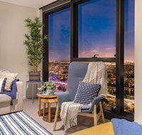 Level 77 Skytower Retreat in CBD - Melbourne 4u