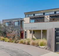 Luxe Townhouse - Linen/WiFi Included