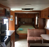 luxury caravan - Accommodation Melbourne