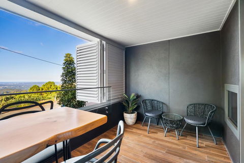 Luxury Hinterland Retreat - Family Suite With Hinterland And Ocean Views - Accommodation Melbourne 1