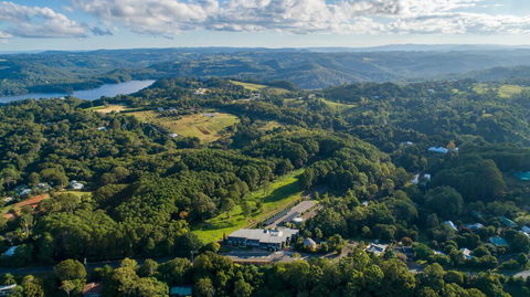 Luxury Hinterland Retreat - Family Suite With Hinterland And Ocean Views - Accommodation Melbourne 2