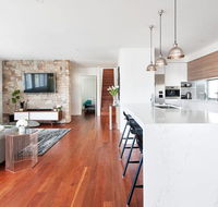 Luxury in Corlette - 4 Drungall Ave - Accommodation Melbourne