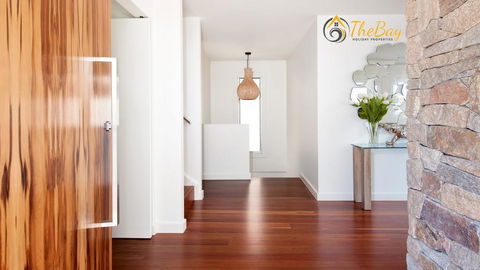 Luxury In Corlette - 4 Drungall Ave - Accommodation Melbourne 1
