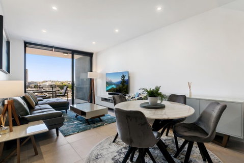 Luxury Living With Panoramic Views - Accommodation Melbourne 0