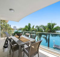 Luxury Waterfront Maroochydore Free Wine Netflix Parking - Accommodation Melbourne