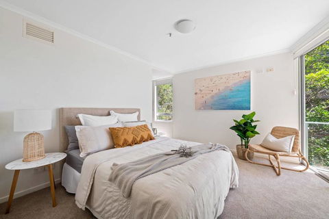 Luxury Waterfront Maroochydore Free Wine Netflix Parking - Accommodation Melbourne 1