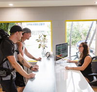 Mad Monkey Backpackers Village - Accommodation Melbourne