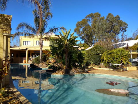 Madison Spa Motel - Adults Only - Accommodation Melbourne 0