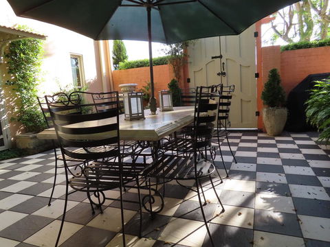 Maison De May Boutique Bed & Breakfast - Accommodation Melbourne 1