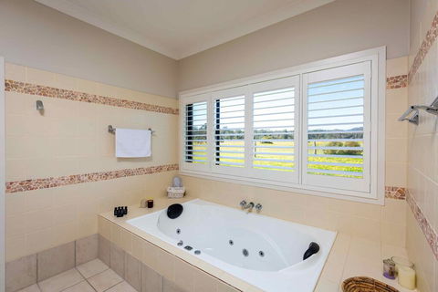 Mandalay Villas - Villa 2 - Accommodation Melbourne 1
