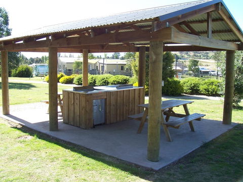 Mansfield Holiday Park - Accommodation Melbourne 2