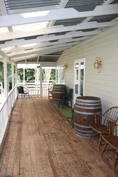 Mapleton Falls Farm House - Accommodation Melbourne 1
