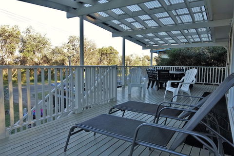 Matron 17, Narrawallee - Accommodation Melbourne 3