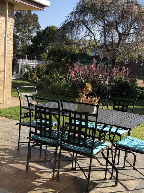 Maudie Bells - Accommodation Melbourne 3