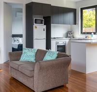 McKenna by Lily Sands - Accommodation Melbourne