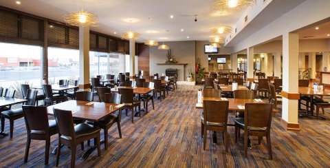 Meadow Inn Hotel-Motel - Accommodation Melbourne 3