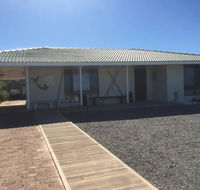 Mermaid Beachside Accommodation - Accommodation Melbourne