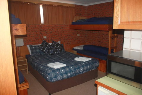 Merrijig Motor Inn - Accommodation Melbourne 3