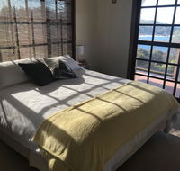 Merry Beach Ocean Front Large Home - Accommodation Melbourne