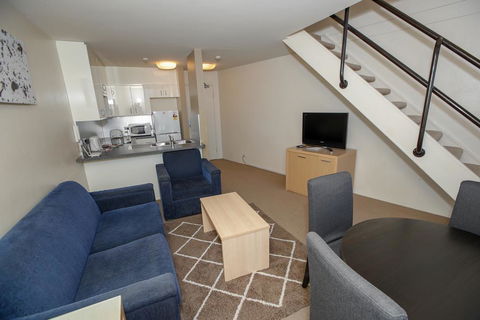 Metro - Accommodation Melbourne 2