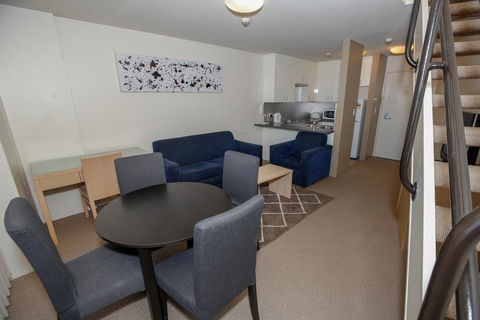 Metro - Accommodation Melbourne 3