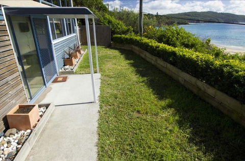 Mick's Apartment - Seal Rocks Beachfront - Accommodation Melbourne 0