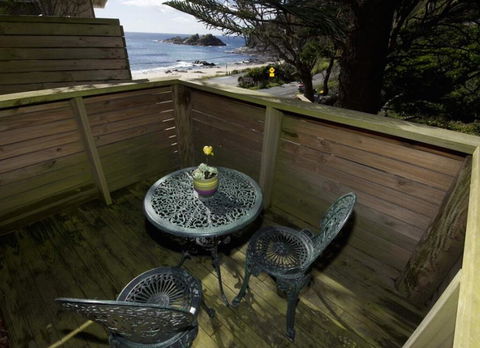 Mick's Beach Cottage - Seal Rocks Beachfront - Accommodation Melbourne 1