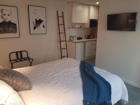 Modern, Private And Close To Town. - Melbourne 4u 2