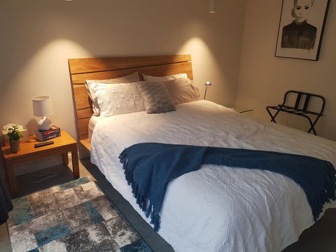 Modern, Private And Close To Town. - Melbourne 4u 0