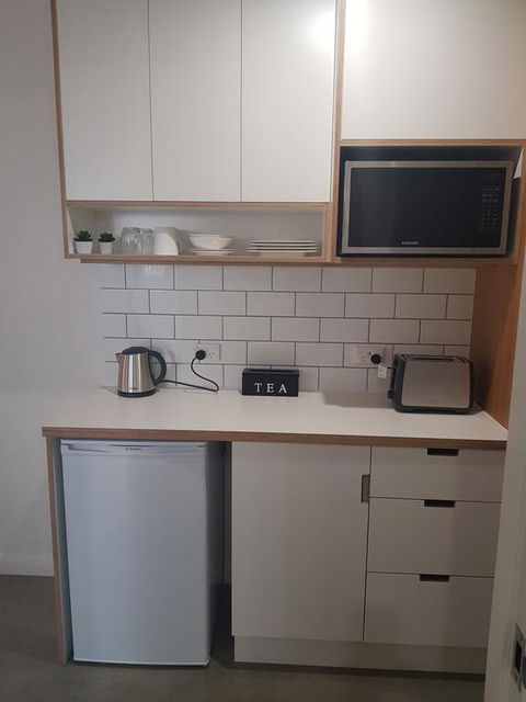 Modern, Private And Close To Town. - Melbourne 4u 1