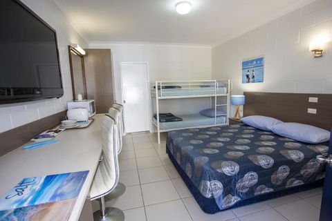 Moffat Beach Motel Caloundra - Accommodation Melbourne 0
