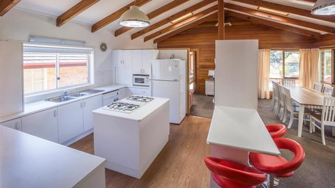 Mollymook Fantastic Holiday House - Accommodation Melbourne 0