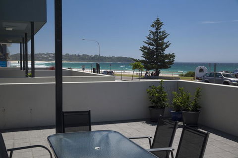 Mollymook Luxury Beachfront Apartment 3 - Accommodation Melbourne 0