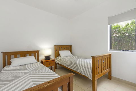 Mollymook Townhouse - Shepherd Street 3/13 - Accommodation Melbourne 3