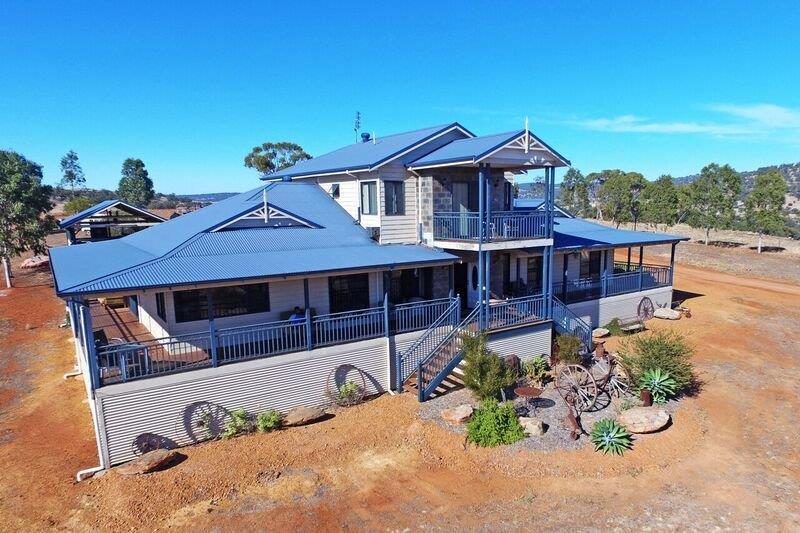 Hoddys Well WA Accommodation Melbourne