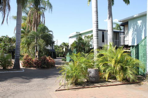 Mt Isa Irish Club Accommodation - Melbourne 4u 2