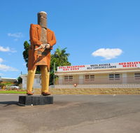 Ned Kelly's Motel - Accommodation Melbourne