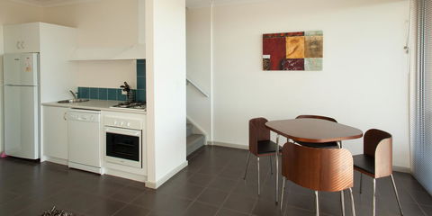 Cosy Corner Sea View Apartments - Accommodation Melbourne 13