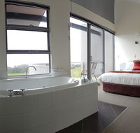 Cosy Corner Sea View Apartments - Accommodation Melbourne