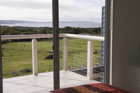 Cosy Corner Sea View Apartments - Accommodation Melbourne 9