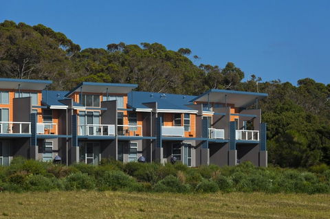 Cosy Corner Sea View Apartments - Accommodation Melbourne 2