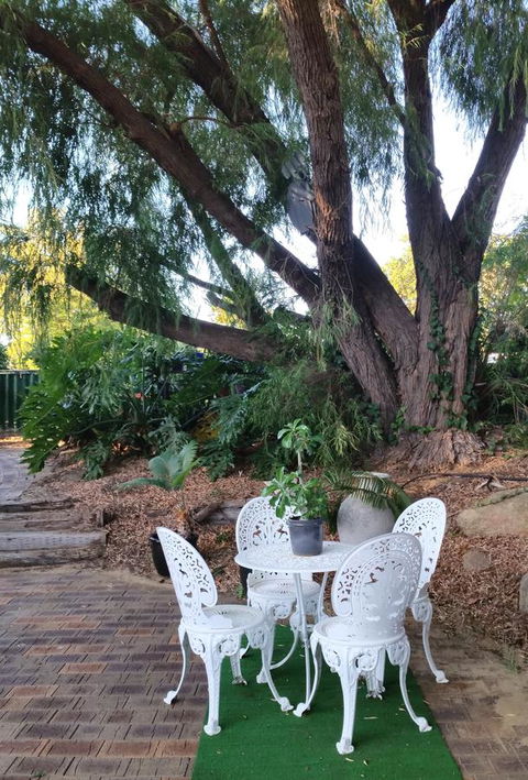 Jacaranda Hideaway Bed & Breakfast - Accommodation Melbourne 15
