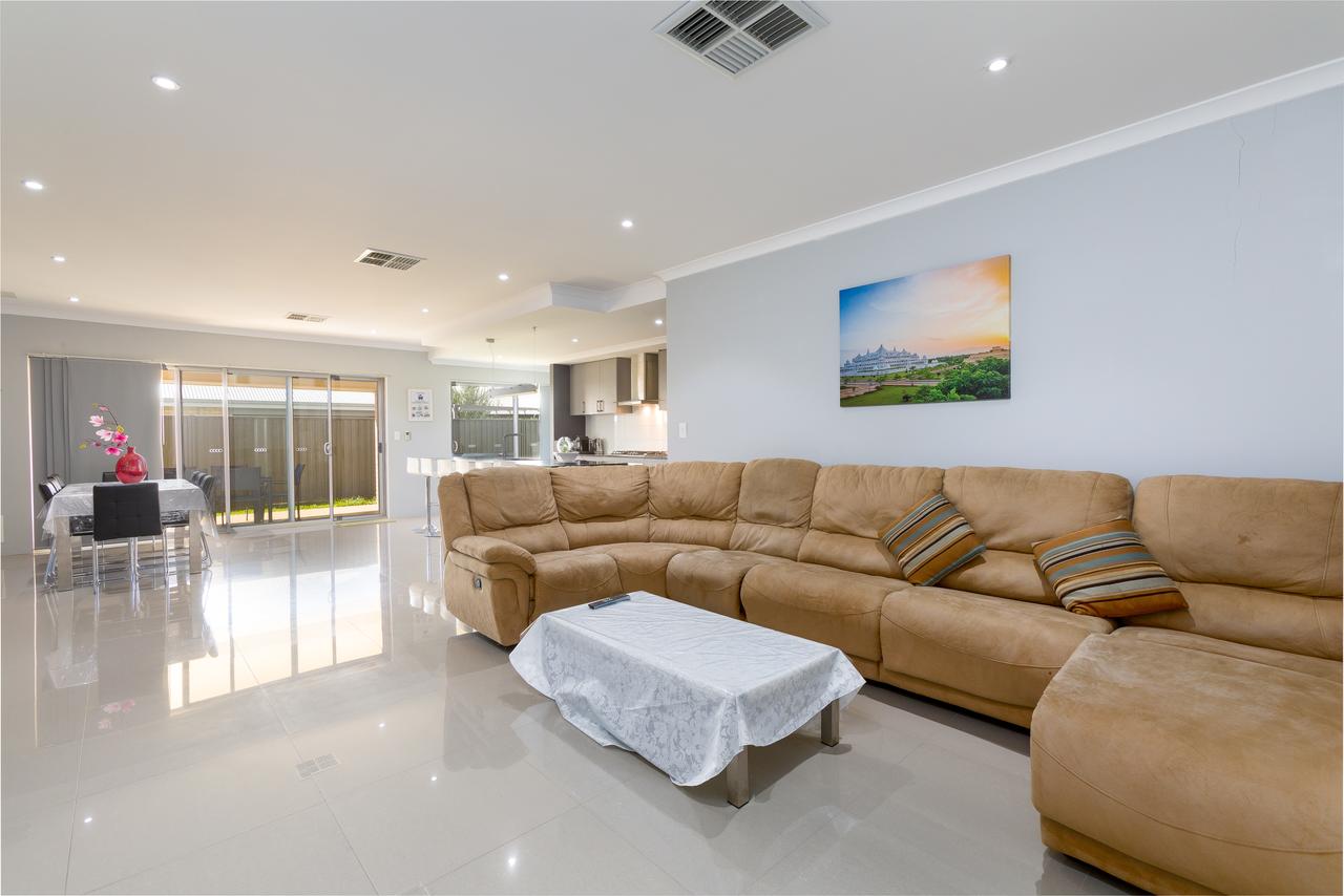 Harrisdale WA Accommodation Melbourne