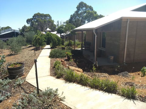 Hotham Ridge Estate - Melbourne 4u 14