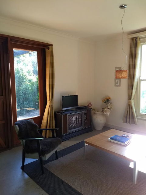 Hotham Ridge Estate - Melbourne 4u 22