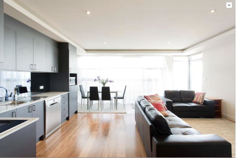 Adele's Luxury South Beach Apartment With King Bed - Accommodation Melbourne 1