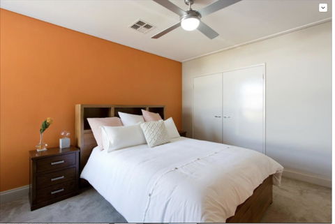 Adele's Luxury South Beach Apartment With King Bed - Accommodation Melbourne 3